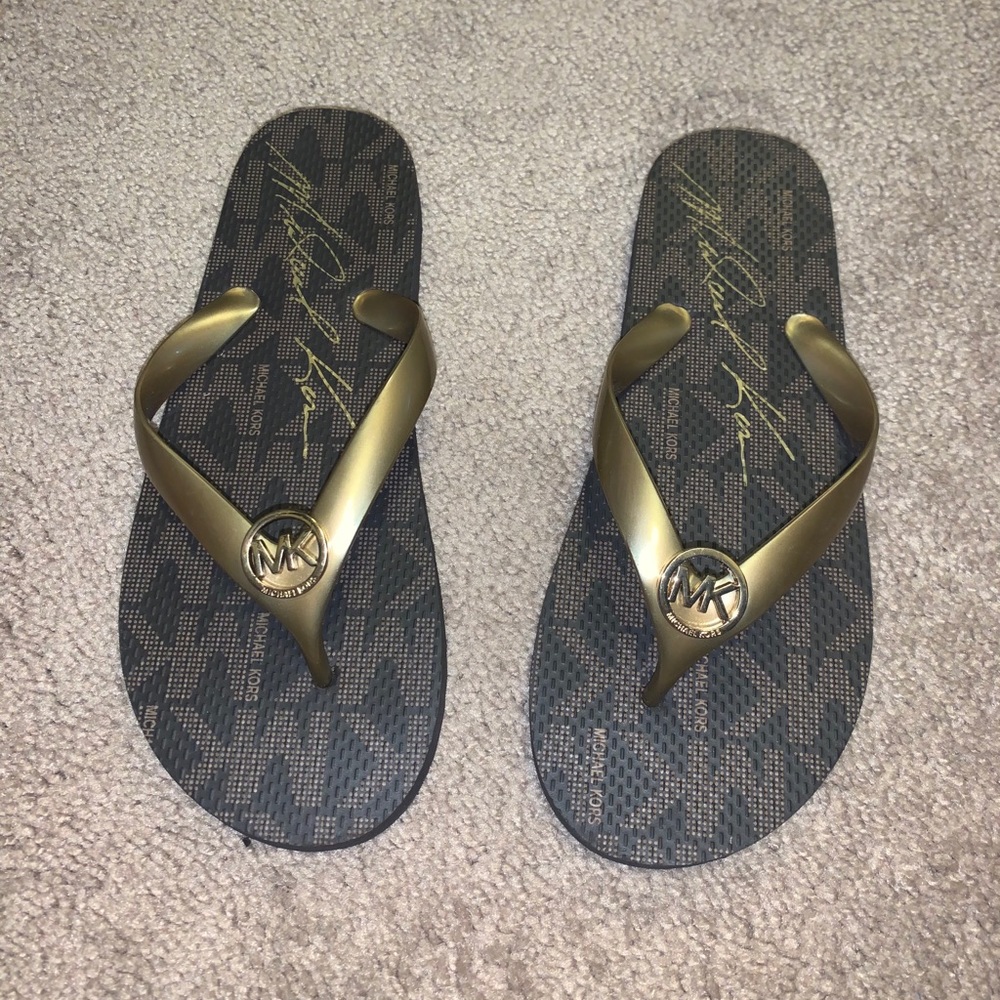 Michael Kors Flip flops